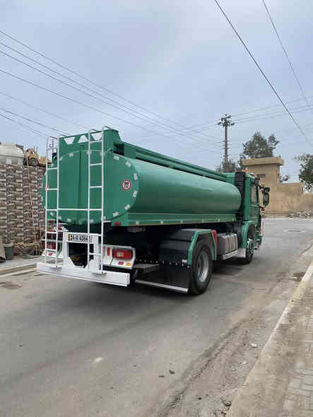 يالله 💚
للبيع سكانيا موديل 1991 رقم بصرة 
سنوية قلاب بأسمي لـ2030 محرك 3 كورات
گير نص دگمة تانكي مغلون حمولة 13 ألف لتر 
((السعر 155 ورقة 💰)) العنوان : الديوانية 
رقم الهاتف :{ *********** } •
