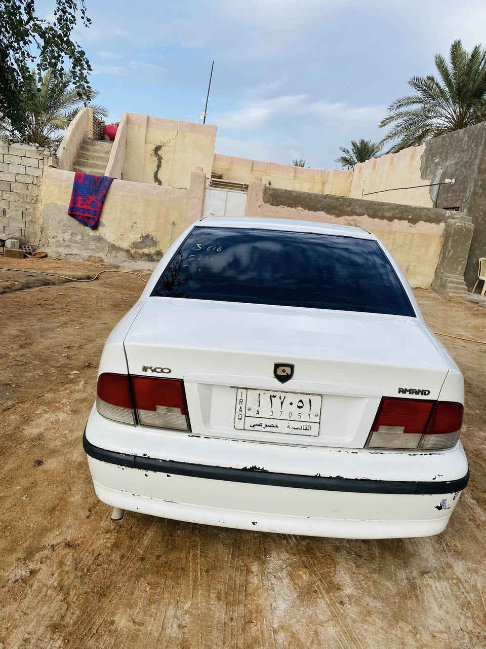 سمند 2011 ناطق للبيع مكينه وكير حداديه خير من الله كهرباىيات كلهه شغاله السياره عليهه غرامات 200 على المشتري السعر 28 وبيهه مجال 
مكان السياره الكوفة
***********
