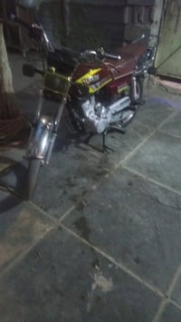 دراجه سونلنك موديل 24 شغاله سلف وهندر وعل ريمون  مابيها اي نقص  مكاني ...