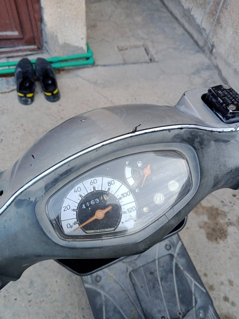 ساسوكي ياباني اصلي سرعة 120مكينة ابلادية مامفتوحة وناعمة كلش الله شاهد كفرات ابلادية نكرة بي وقت سلف هندر كهربيات شغالة شلعة معدل الدراجة لا تنقيص ولا تبخير ولا نضوح شغالة السعر 300مكاني بغداد حي الجهاد *********** أو مرواس حسب الرغبه
