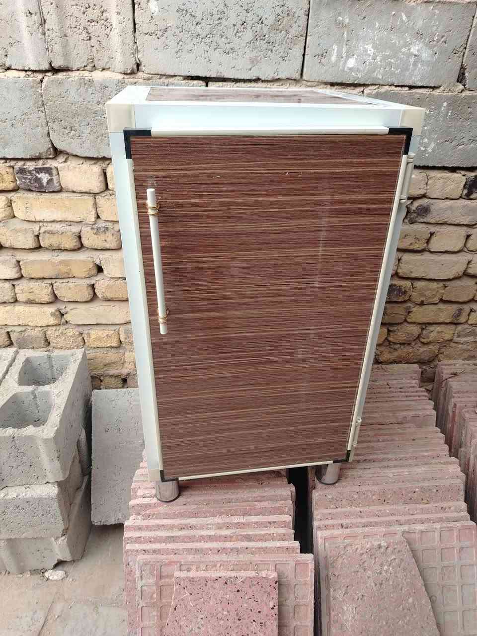 ميز الألمنيوم ارتفاعه ٩٠ وعرضه نص متر وعمقه نص متر للبيع ب٤٠ الف تسكام لون واحد
مكاني ديوانيه قرب مدرسه الخلاني ***********
