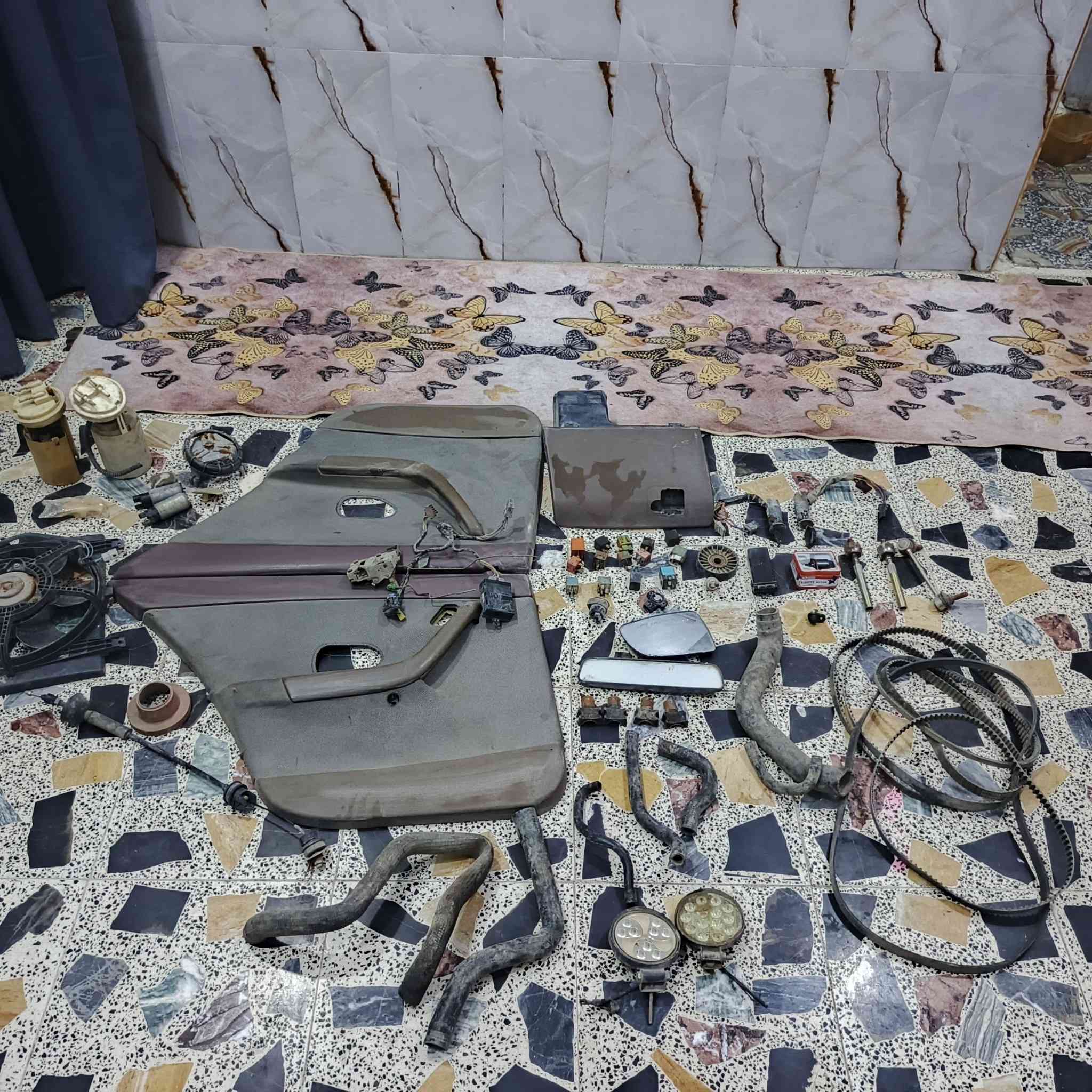 سلام عليكم عندي غراض سمد كله جديد ومستعمل مكاني بغداد  الكماليه *********** واتساب وازنجر
