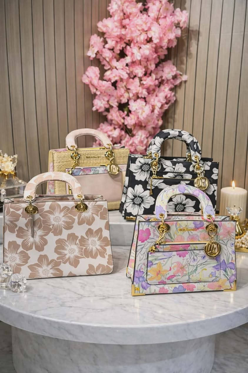 السلام عليكم أني من السيديه سويت بيج حقيبه نسائي أبيع جنط براندات فقط ياريت ضيفوني


**إذا كنت صاحب هذا الإعلان وتريد حذفه لأي سبب، رجاءا أرسل رسالة إلى الدعم الفني**