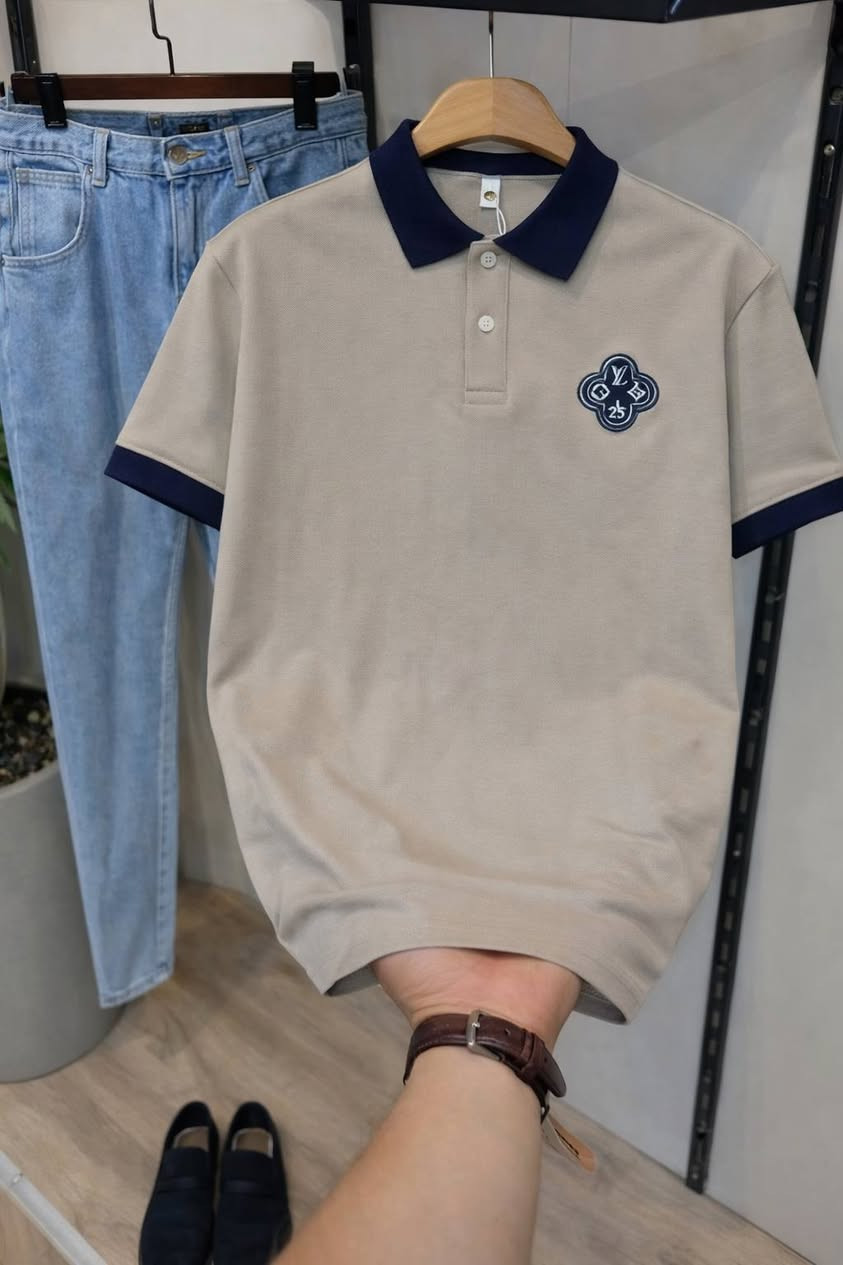 مستمرين يوميه نفتح الكم موديلات جديده 🔥🔥🔥

خامه كلش مريحه و القالب مالته فت على الجسم 
موجود قياسات كاملة 

شرفونا للمحل 🫡 موجودين من ٨ الصبح لل٨بليل

📌📌 العنوان ديوانية شارع الدغارة قرب حلويات المصطفى ازياء مودرن للملابس الرجالية ***********
