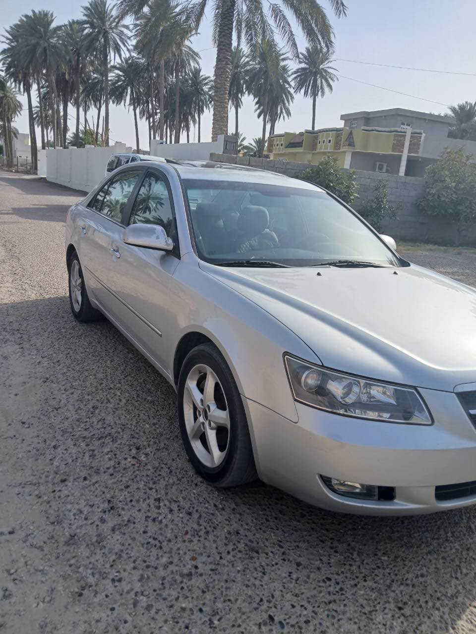 السلام عليكم سوناتا 2008 للبيع 
وراد امريكي بدون حادث 
 لمتدد فول مواصفات 
مكفوله مــن الضربه او الحادث و محرك و كير جديد اكفلهن 
و ترايها انطيك بيهــآ للبصره 
محرك 6 سلندر 3300 
تبريد ثلج 
السعر 105 و بيهــآ مجال 
ترهم قسط او نقد 
مكان السياره الانبار الرمادي 
للاستفسار (***********) واتساب او اتصال الرمادي, الأنبار
