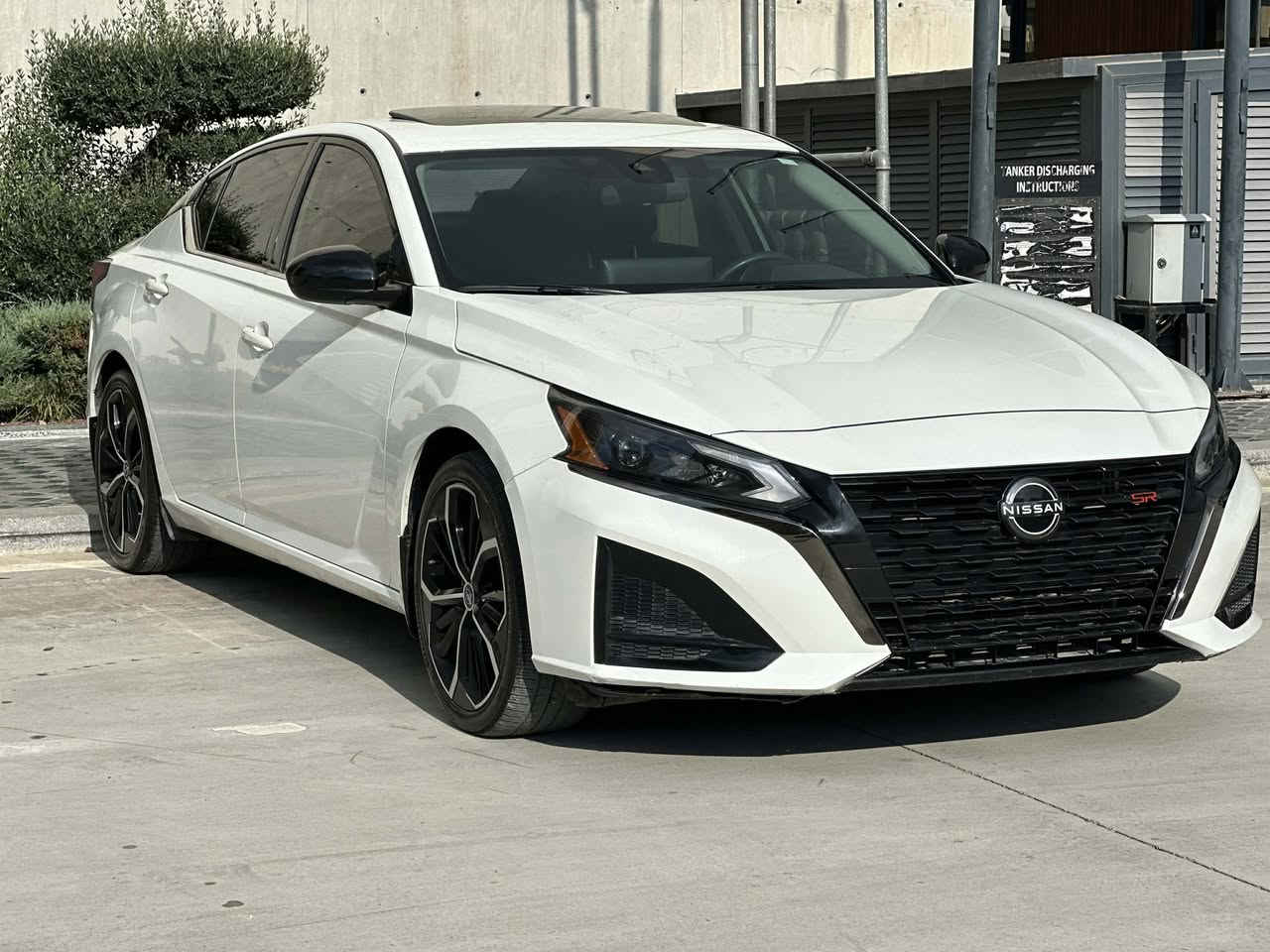 NISSAN Altima 2023 SR+

سڵاید 
کووشن جڵد 
بەسمە 
برێک بەسمە 
کووشن کارەبا 
شاشە گەورە 
ڕادار پشتوو پێش 
مەکینە  2.5  مەرخووب 
کاتی دوو مانگی لەگەڵە 
بێ  ئێر باک تەقین 🙂
بۆیاخ:  چەمەلۆخی دوایی سایەق  سنووقی بە بیلاد گۆڕاوە  به شەرتی ڕەقەم 
نرخ  :  177$
ڕەقم :  شانسی : 1N4BL4CV6PN357619
***********--*********** السليمانية, العراق
