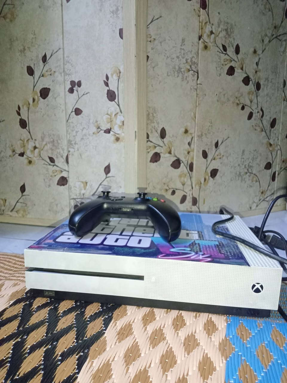 سلام عليكم إكس بوكس ون اس للبيع ذاكره نص تيره جهاز لوك ستيكر جهاز كامل ملحقات ما مفتوح جديد أي صيانة ما داخل جهاز تجي وتفحص كبال عينك ويا يده اصليه ويا بطاريه مال يده اصليه ويا حساب كيم باس شهرين شنو الي يعجبك تكدر اتنزل من جي تي اي او اي لعبه اون لاين مفتوح السعر 170 وبي مجال بسيط للشراي مكاني بغداد طالبيه ماعندي توصيل رقم الاستفسار ***********
