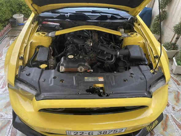 السلام عليكم 
للبيع او مراوس موستنك 2013 V6 بريميوم معرفه موصافاته لون اصفر مغير شاصي لغد تكم مكفولات سياره جاهزه اي نقص ماكو شاشه تاب تيسلا اندرويد كشف جديد اي خلل مابي صدر امامي خلفي جديد تخم تاير كله جديد سيرفز كامل برمجه فتح فصله  دبات ريمونت سياره الف متصرف عليه بسمي تحويل او وكاله سعر 119مجال جدا  بسيط استفسار *********** مكانه بغداد حي الجهاد بغداد
