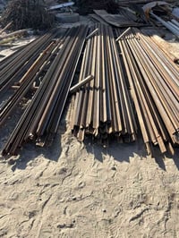 يالله زاويه حديد 2 انج الطول 6 متر كميه غير مستخدم ستندر + نستله كميه ...