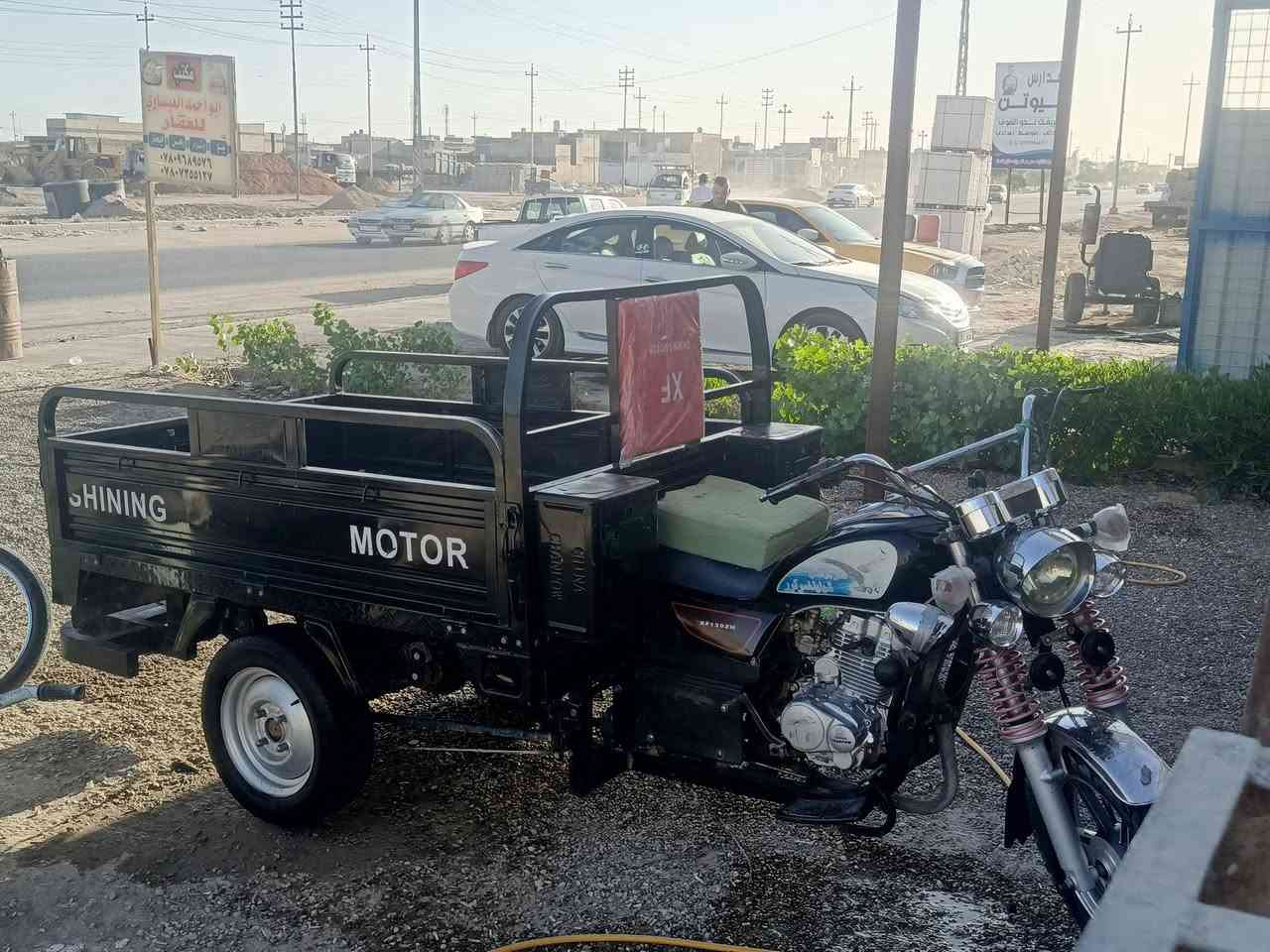 السلام عليكم ستوته جمره للبيع موديل 23 محرك ما مفتوح اوراق اصولي السعر مليونين و300 وبيها مجال مكاني نجف شارع قمبر عمود 83 /***********
