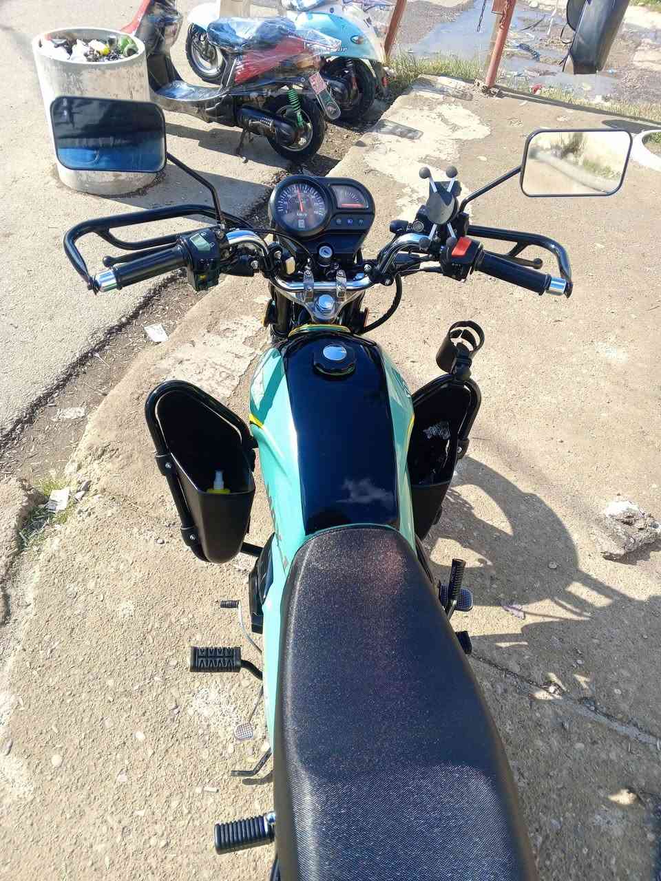 دراجه سونيك 2023 دراجه بالكيس حيل نظيفه محرك ما مفتوح من الفيس وياه دراجه جاهزه اي عيب ما بيها دراجه كلها على بلاد ايش قد ما تقول جديده السعر 675 بمجال بسيط مكاني كركوك ***********
