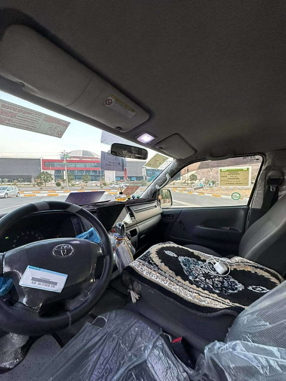 تيوتا هايس ٢٠١٤كغاله عامه حره رقم انكليزي بيع مستعجل سعر195رقم مفتوح بكيفك اتصال او واتساب ‏‪***********‬‏ بيع مستعجل
