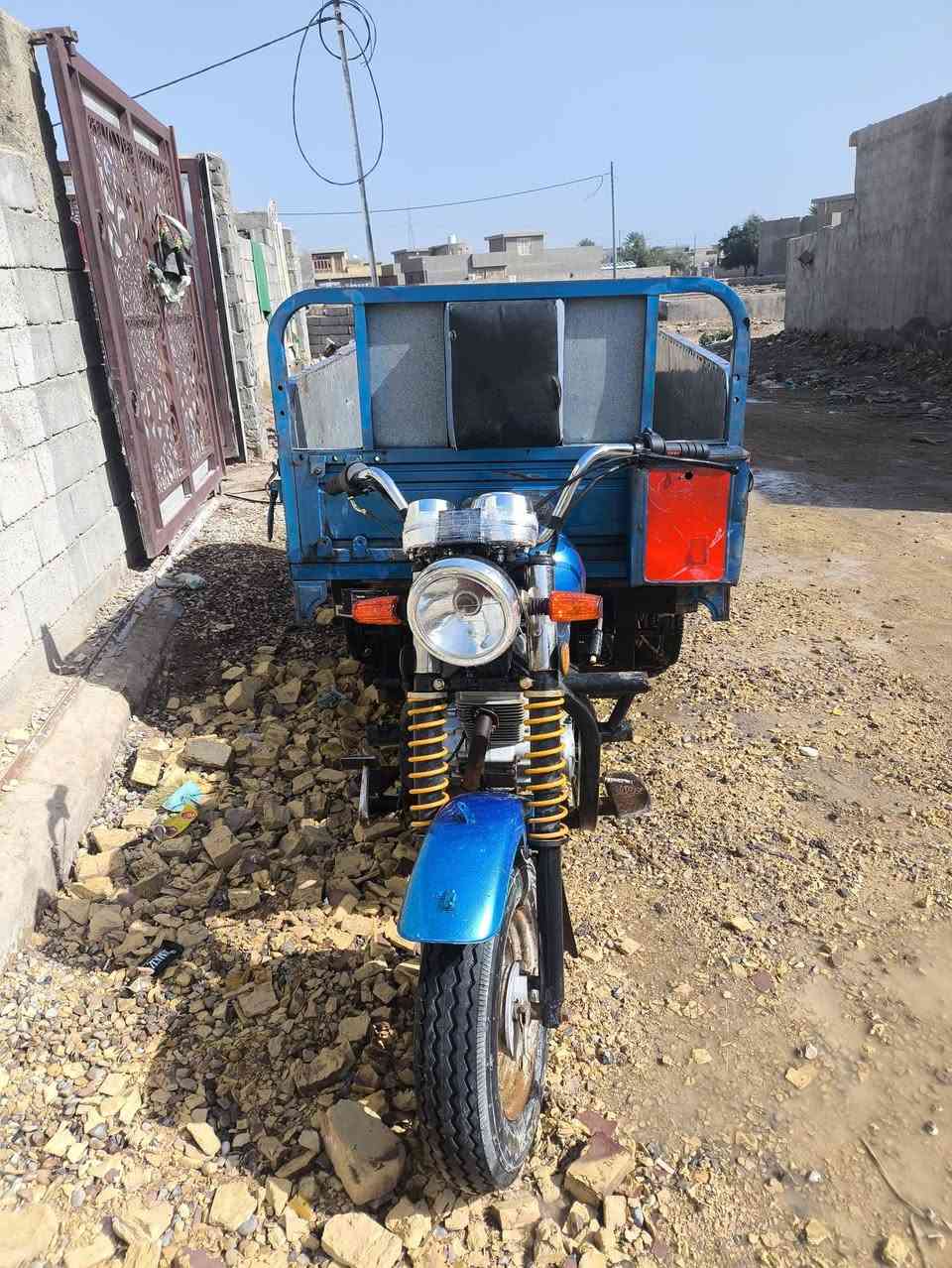 ستوتة للبيع المكان الكوت للاستفسار الاتصال على الرقم ***********
