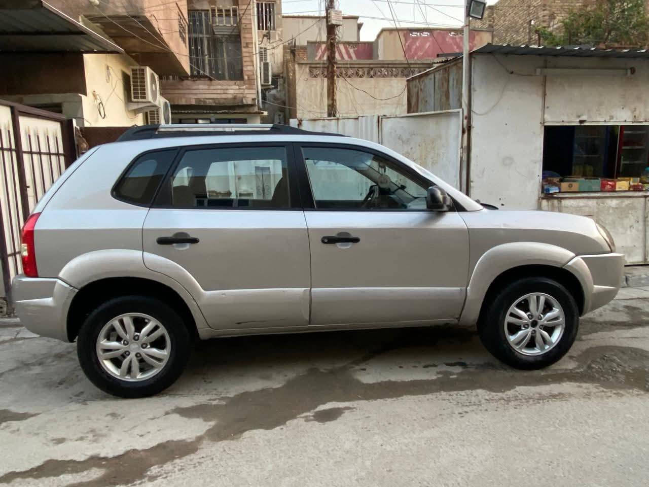 السلام عليكم توسان 2009 رقم سليمانيه بسمي تحويل ثاني يوم خليجية صدر جديد محرك ممتاز كير ممتاز تدفئه تبريد السعر95 ورقة وبيهة مجال بسيط للاستفسار *********** مكان السيارة بغداد المدائن
