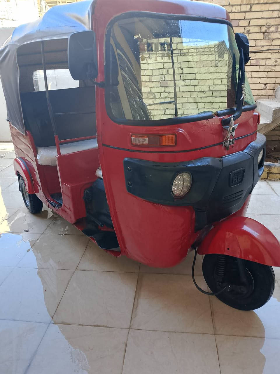 السلام عليكم
اوراق مكاتبه يم مكتب حسين اوراق كامله بس بل حاسبه مال مرور مايسجله البيعلك اوراق ماترقم
تكتك جاهزة كهربائيات كلهة شغاله
3و700
مكاني كربلاء 
***********
