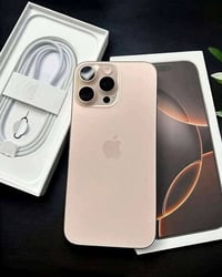 السلام وعليكم ايفون 16 برو ماكس نضيف جدا ما مفتوح للبيع  اتصل 07503257...