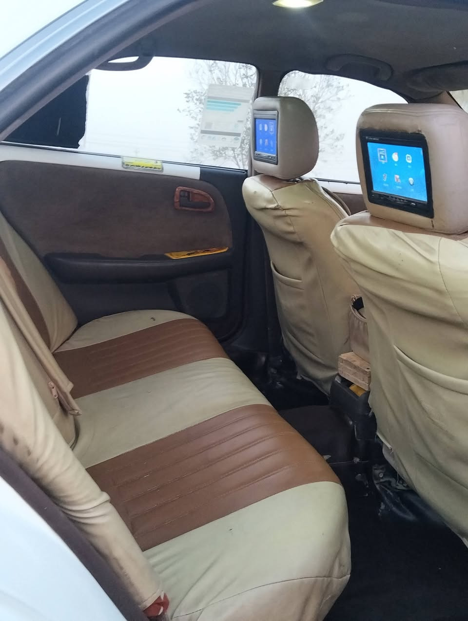 السلام عليكم 
مارك نفخ للبيع
السعر 57
مكينه وكير ونجي 
دواخل نضيفه 
مكاني ناصريه 
***********
