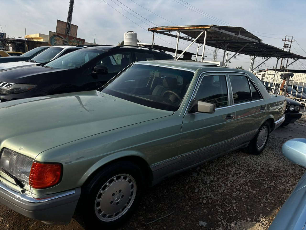 مارسدس رئاسي جامبو باب كصير 300
لون مميز 
رقم كربلاء
مديل 1992
مكينة بلاد قبق أسود عنكبوت 
تايرات جدد
تخم بلكات جدد
داخل قماش جديد 
سماعات شغالات 
كهربائيات كلها شغالة 
سيارة شوفت عينك تخبل وجديدة 
سعرة 79وبيها مجال 
تواصل عل رقم 
***********
مكاني كربلاء قرب مستشفى كفيل
