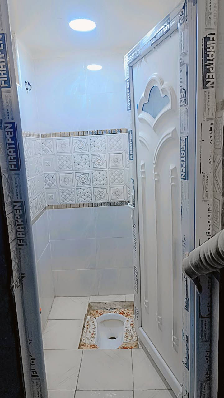 للبيع مشتمل في الجولان الثانيه مساحه البيت 150متر 
استقبل 
مطبخ 
صاله كبيرة 
غرفة نوم وحده 
حمام 
صحيات 
بناء طابوك جديد 
شارع 8متر ونص 
السعر 51وبيه مجال لشراي استفسار على الرقم التالي 
*********** موجود واتساب
