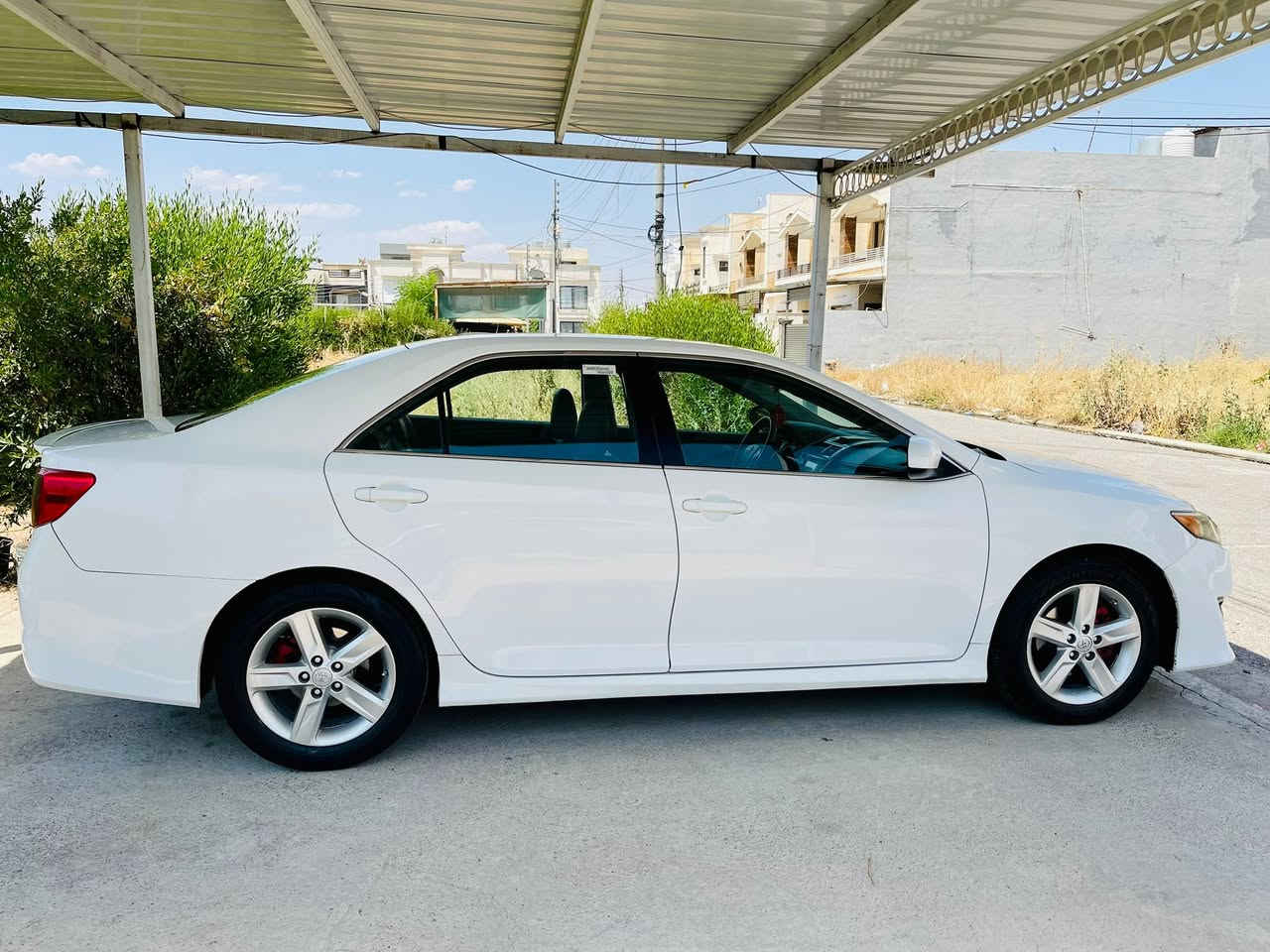 Toyota Camry 2014 SE كلين مكفوله بدون صبوغ سيارة بسمي عنوان اربيل 
***********
وتسأب
