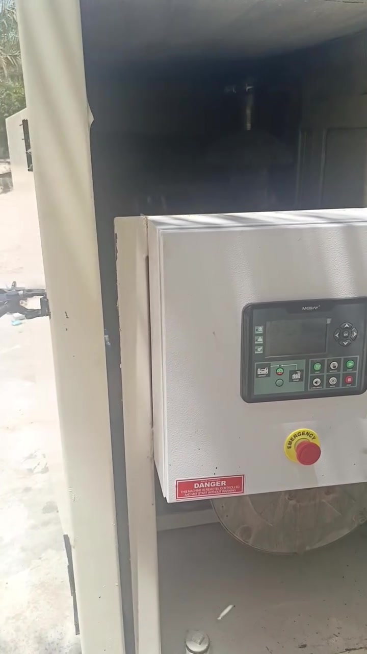 سلام عليكم
مولده بيركنز 150 kva 

6 سلندر سوبر

كاتم 100%
مكينه مجفته لا نقص و لا تبخير 

شاشه تشغيل و اطفاء اوتو و حمايه كامله

مكانها كربلاء 

***********

***********
