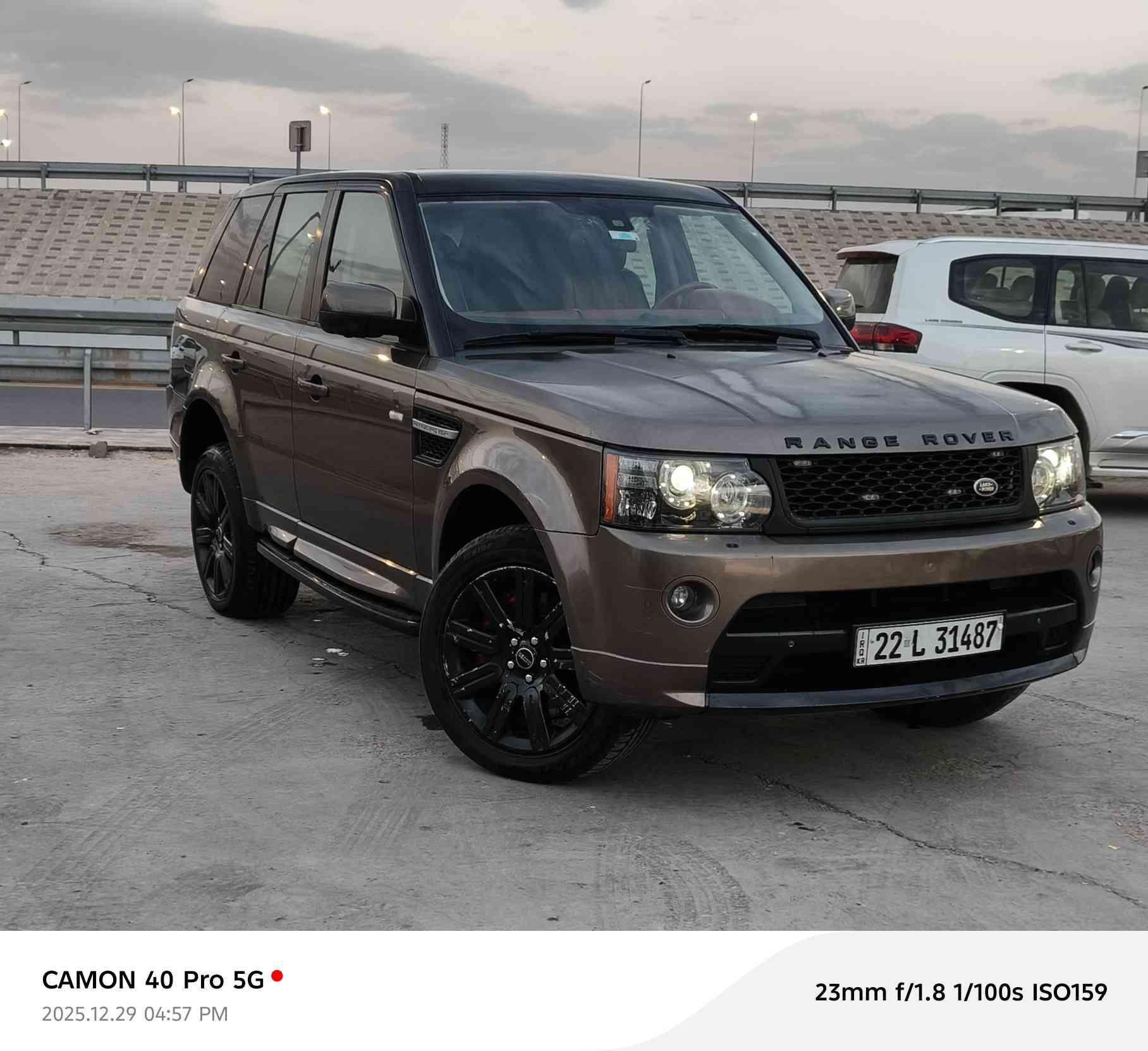 رانج روفر سبورت موديل ٢٠١٢
فول مواصفات خليجي اوتوبايكراف لون مميز رقم دولي شمالي السياره عليها ادامه كامله بيع أو مراوس حسب القناعه السعر ١٦٥ 
هاتف *********** اتصل وبالخدمه . العنوان بصره حي الجامعه ..كلشي موجود بالسوك والله يرزق الجميع. البصرة, العراق
