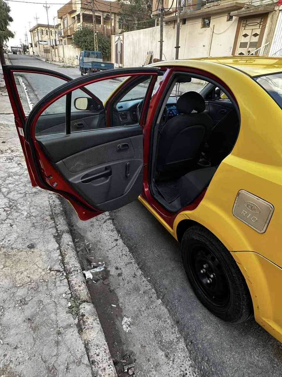 كيا ريو 2011 محرك 16 كير توماتيك كير ومحرك جداد صالم سبوع مشدودات استيرن ومشط استيرن جديد سيارة جانت متروكه جايه بحادث شاصي من جهت السكن سيارة كامله نواقصها بس بور استيرن ودبلات رقم احمر نينوى الهيأة عليه سعرها 80 وبيها مجال مكان السيارة موصل أيمن


**إذا كنت صاحب هذا الإعلان وتريد حذفه لأي سبب، رجاءا أرسل رسالة إلى الدعم الفني**