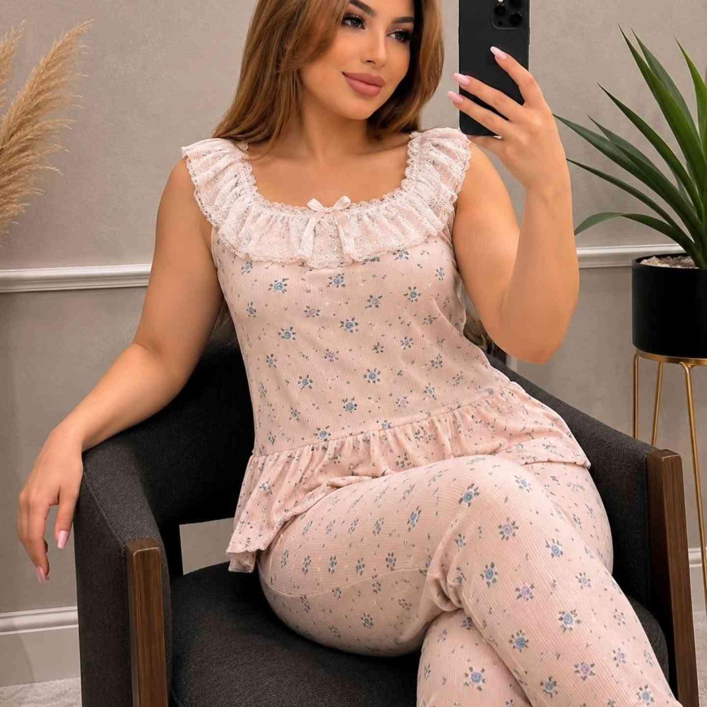 #حجابات_ماركة_عنوان_الاناقه🌸

#برمودا فانيله ريب مشطب
فري سايز 

___________________________

‎زورونا  في موقعنا الكائن 👇👇👇
‎الانبار_هيت_حي الجمعية _ مقابل مدرسه الصمد

#للحجز_السريع_واتساب ***********

صفحتنا عبر الانستغرام

Marka_shal
‎يتوفر خدمه توصيل لكافه انحاء العراق 🚙🚕🚗
