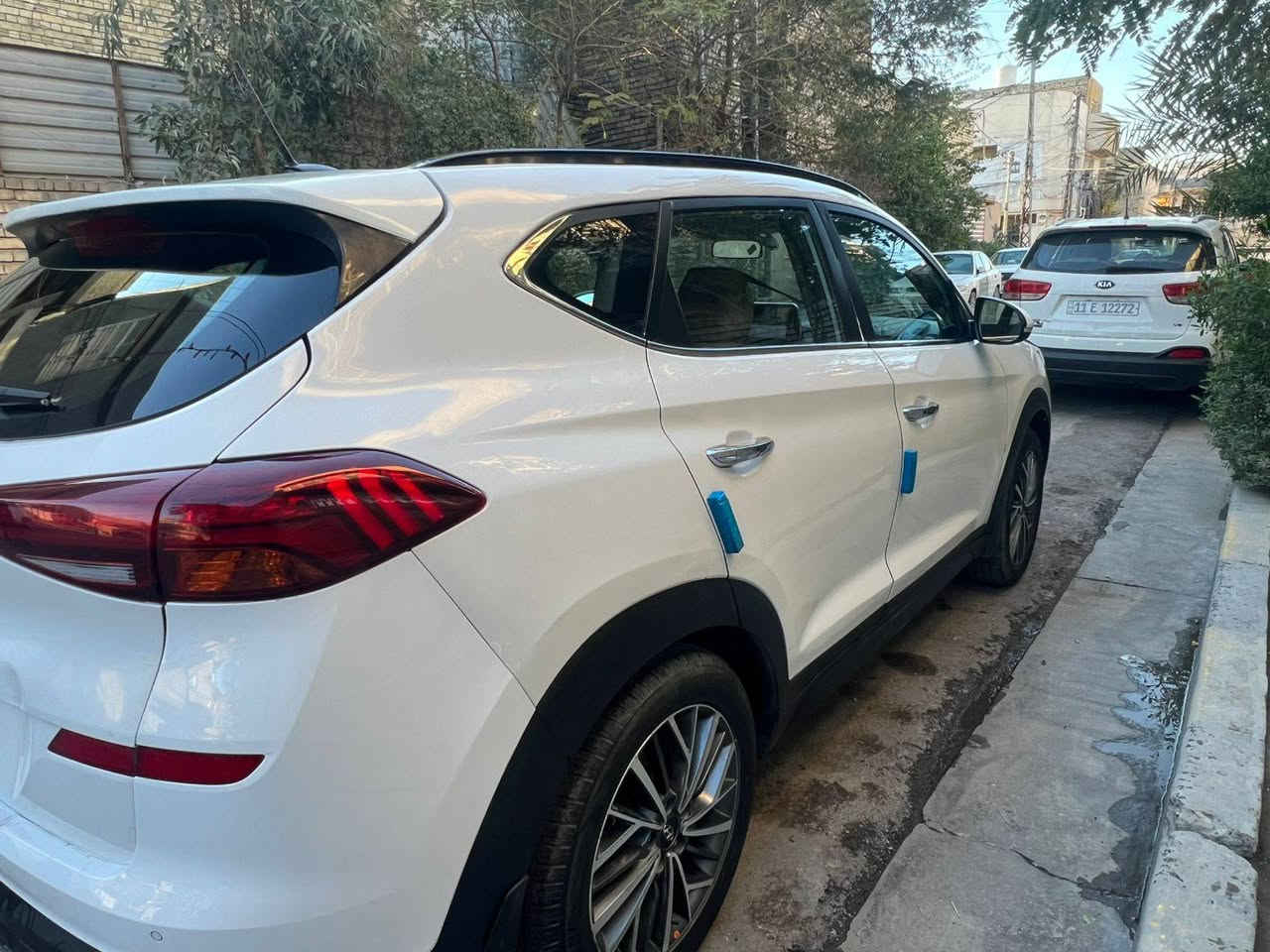 سلام عليكم توسان موديل 2019 خليجي
رقم بغداد 
 كاصد فول مواصفات 
مكينه 2000 دوش
ماشيه 92
سياره مصبوغه حزام
السعر 147
مكان سياره بغداد بلديات 
الاتصال ***********
