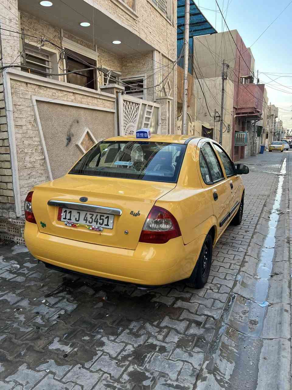 سلام عليكم طيبه موديل 2015سياره حلوه جاهزه من كلشي صدر جديد دوشمه ارضه سفريات تخم تاير جديد  بوربرنات خلفيه إماميه جدد السياره مكفوله كفاله عامه نقصه بس كمبريسر تبريد  سعر ٤٥وبيه مجال حك الجيه شي قليل مكان السياره حي القاهره رقم ***********
