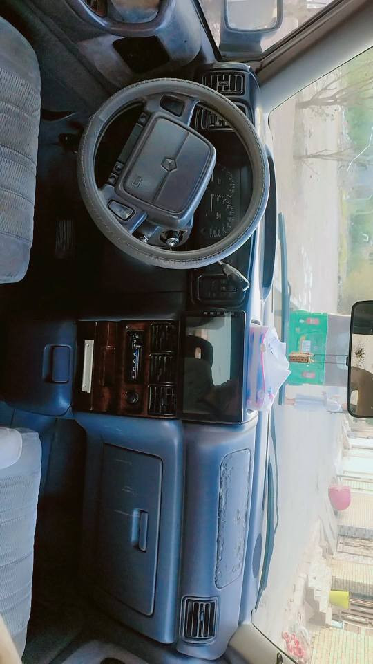 السلام عليكم
اعيد النشر بسبب الوعود الكاذبة 
كلايزر موديل ٩٥ رقم انكليزي انبار  
محرك محور كامري كير نظيف دواخل السيارة رصاصي ونظيفة طخم تاير جديد كهربائيات كله شغالة كامرة  وشاشة  كشن السايق كهربائي جامات امامية خلفية  كهرباء
  حدادية ٥٠% عطله مشط استيرن ينضح دهن ودبل امامي تصليحهن ينزل من سعر السيارة مكان السيارة ميسان 
 سعرة ٣٥ وبيه مجال 
***********
