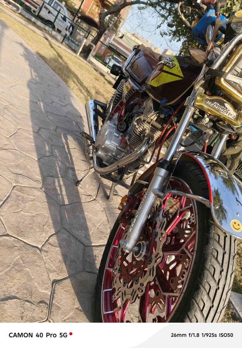 دراجه يراني للبيع موديل 2025اوراق صوليه وسعر نهايته 650قفل كلشي مابيه ومكاني بغداد دوره هورجب ومتواجد علا لفيس ورقم هاذه عليه واتساب ***********   ***********وهاذه  تصال
