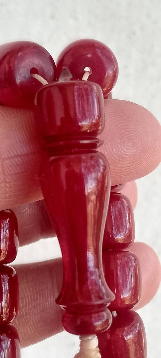 يسعد مساكم بكل خير ❤️❤️❤️
مسبحة مسكر تقليد الكوربا خامة طيبة قطع لف معرقة اسود عدد الحبات٣٣حبة وقياس الحبة ١٢/١٢مل محلاية بطقم فضة


**إذا كنت صاحب هذا الإعلان وتريد حذفه لأي سبب، رجاءا أرسل رسالة إلى الدعم الفني**