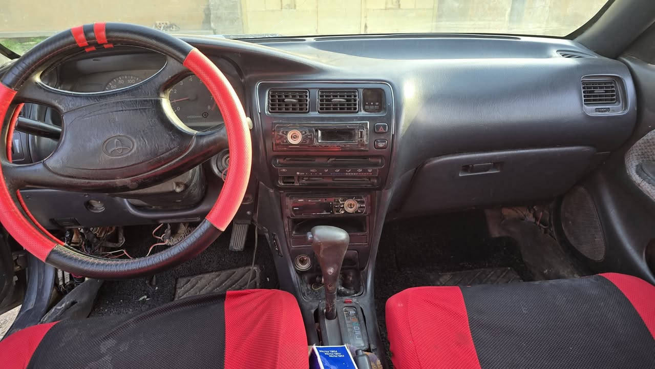 السلام عليكم
كورلا للبيع موديل 1992 رقم دولي وسنويه لل30
سياره مكفوله وجاهزه
السعر 42 ورقة
الاتصال / ***********
