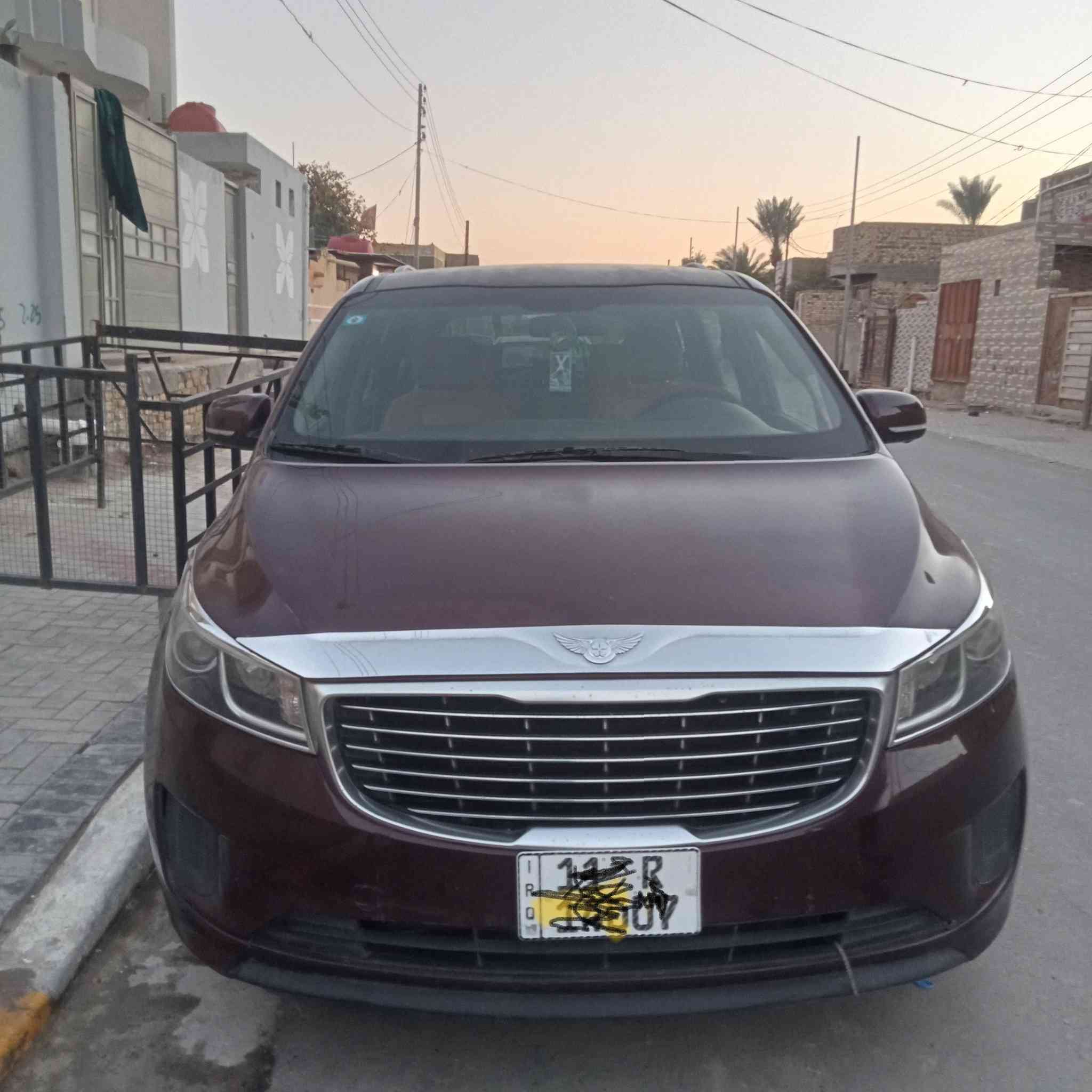 اللهم صل على محمد وال محمد كيا سيدونا موديل 15 سياره خير من الله العنوان الحمزة  الشرقي وهذا رقمي *********** السعر الخاص
