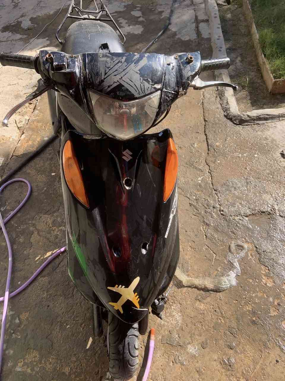 السلام عليكم دراجة ساسوكي ١٢٠ دراجة خير من الله بٰسہ نقصهة ملف مال توليد ب٢٥ الف تصليحة للستفسار الرقم ***********
