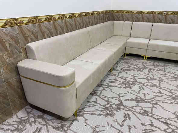 عرض خاص لمدة اسبوع من تاريخ الاعلان. ديوان 10مقاعد شغل توصاه ضمان 3سنوات اسفنج 10سم مميزاول بلوك مضغوط 16ملم خشب جام ابيض. قماش حسب الطلب. 450الف فقط. للحجز مراسلة الصفحة اولاتصال على الارقام التاليه. ***********
***********
العنوان شارع الضباط جبيرية الاولى قرب مطعم العقيق مجاور مسجد الرحمن معرض اثاث اسطنبول.
