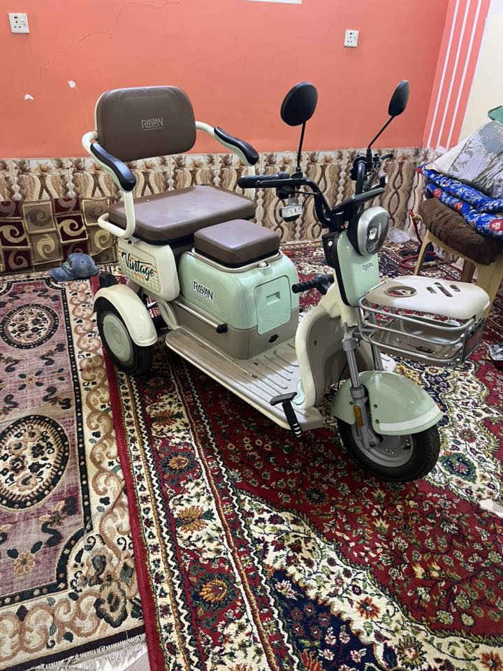 سلام عليكم دراجه شحن مال معوقين بعدهي جديد للبيع شراي يتصل***********
