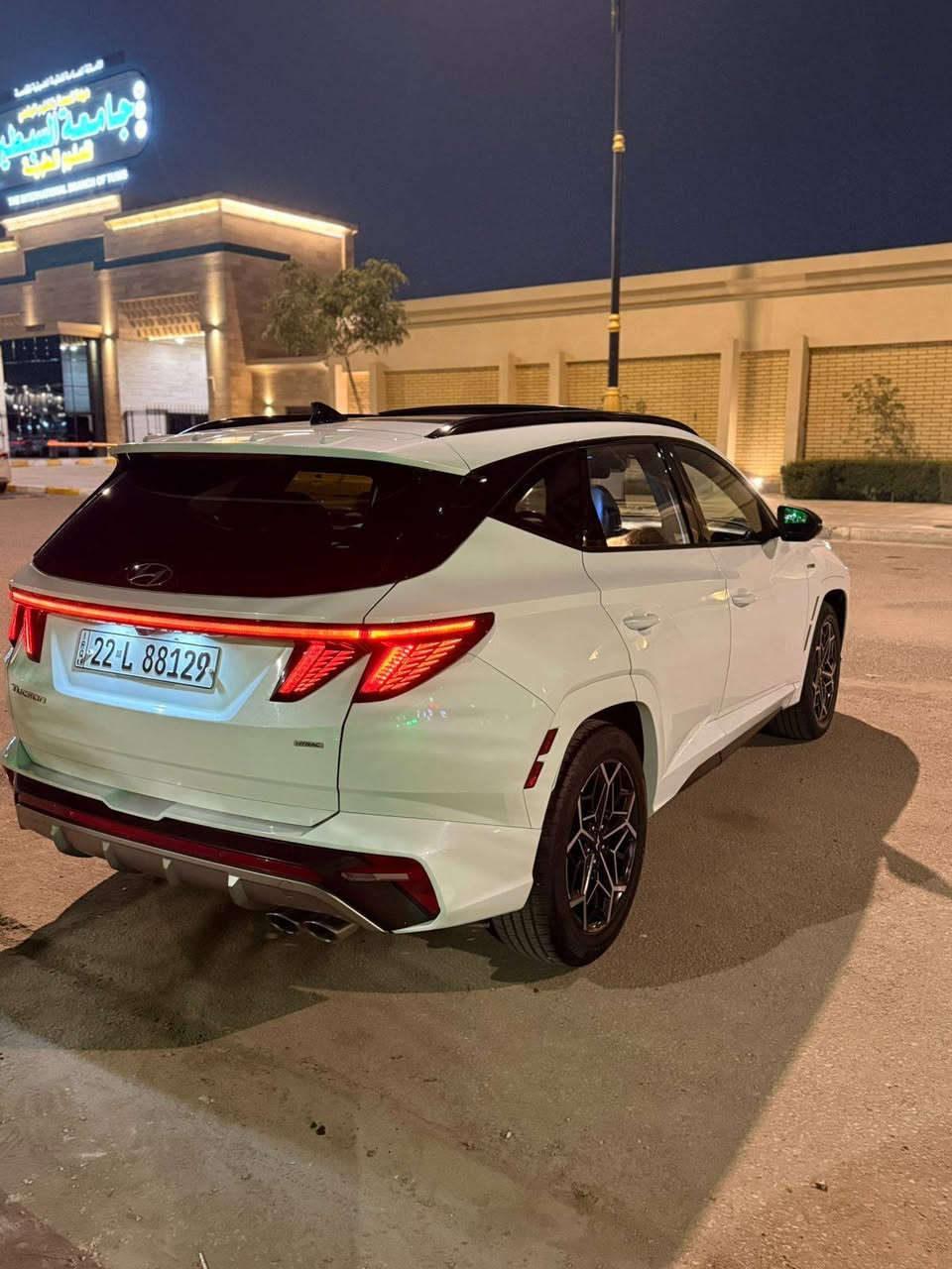 السلام عليكم 
اكتب تم يوصلك صور الحادث 
توسان 23 Nامريكي 
(فول مواصفات)
بصمه 
بانوراما 
شاشه كبيره 
كامره خلفيه
كشنات جلد + كهرباء
سائد بريك كهرباء
3انضمه قياده
تحديد مسار 
رادار امامي +خلفي
مانع انحدار
شحن واير لس
فور ويل
أشاير بالمري
تحكم استيرن
تخم تأير 
حداديه جديدَ
محرك +كير مكفول 
محرك 2500
مواصفات هواي N
رقم اربيل 
رقم للاستفسار ***********
مكان كربلاء
