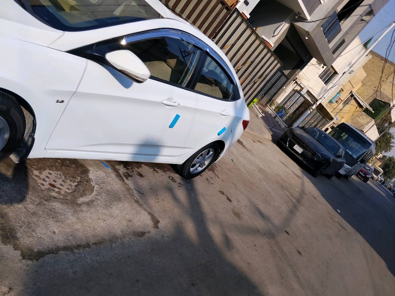 اكسنت 2013 خليجي محرك 1600 دوش رقم بغداد باسمي كير محرك تبريد كفاله تايرات باتري صدر سياره جاهزه من كلشي باسمي شاشه كامره  تحكم ستيرن فتحه سعرها 100 وبيها مجال مكاني بغداد  ***********