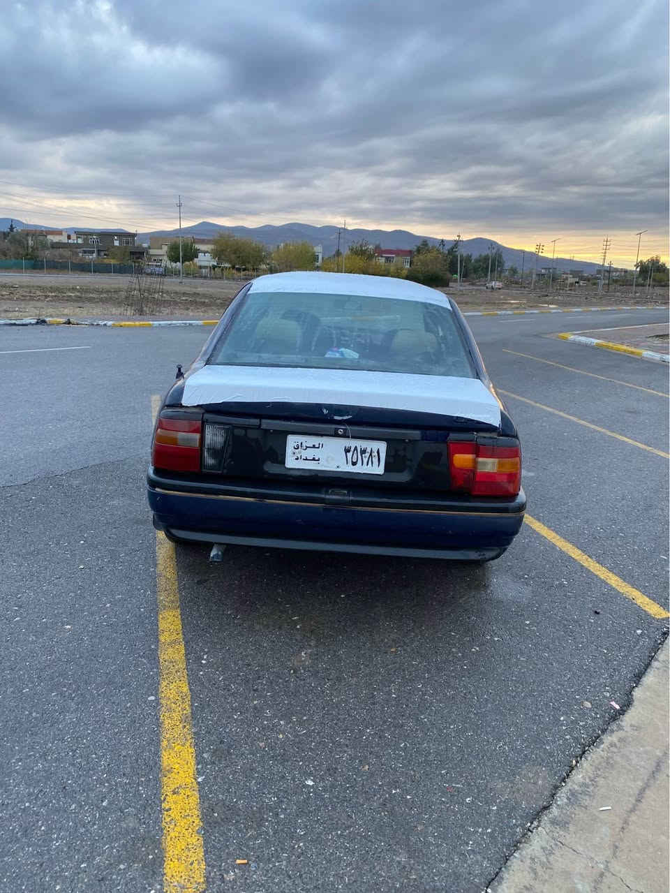 فیکترا مۆدیل١٩٩٢ سعر 18 وەرەقە 
 مەکینە ١٦ قایش پان
ئارم پلاستیک سلیمانی بە شەرت ئەولیات 
گیر ومەکینە بە شەرتە 
جوار تایە نوئ 
کارەبای گەرمی هەمو مەزبوتە
بی تەقە رەقەیە 
شوین نزیک شەقلاوە 
*********** شقلاوة, أربيل
