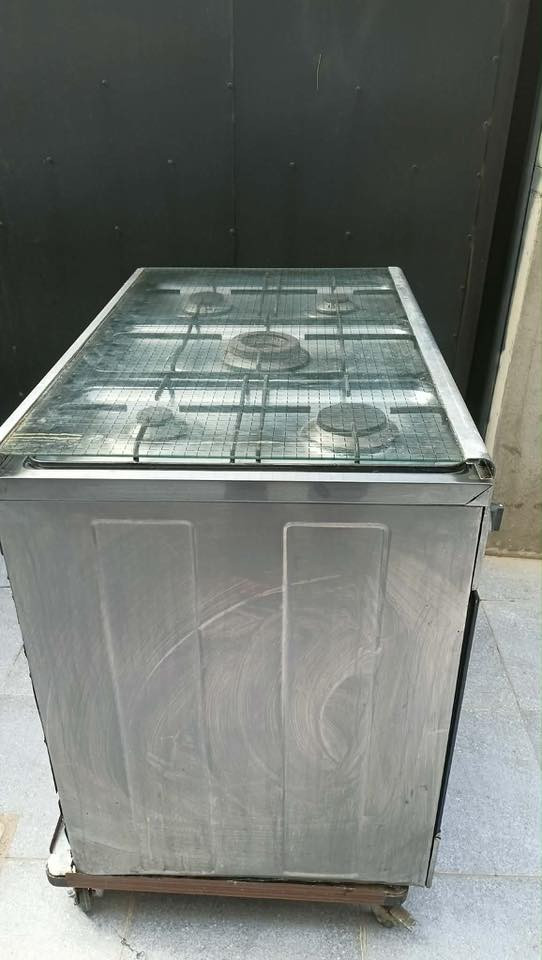 طباخ فريش مصري اصلي شغال كامل للبيع سعر 170 بي مجال ***********
