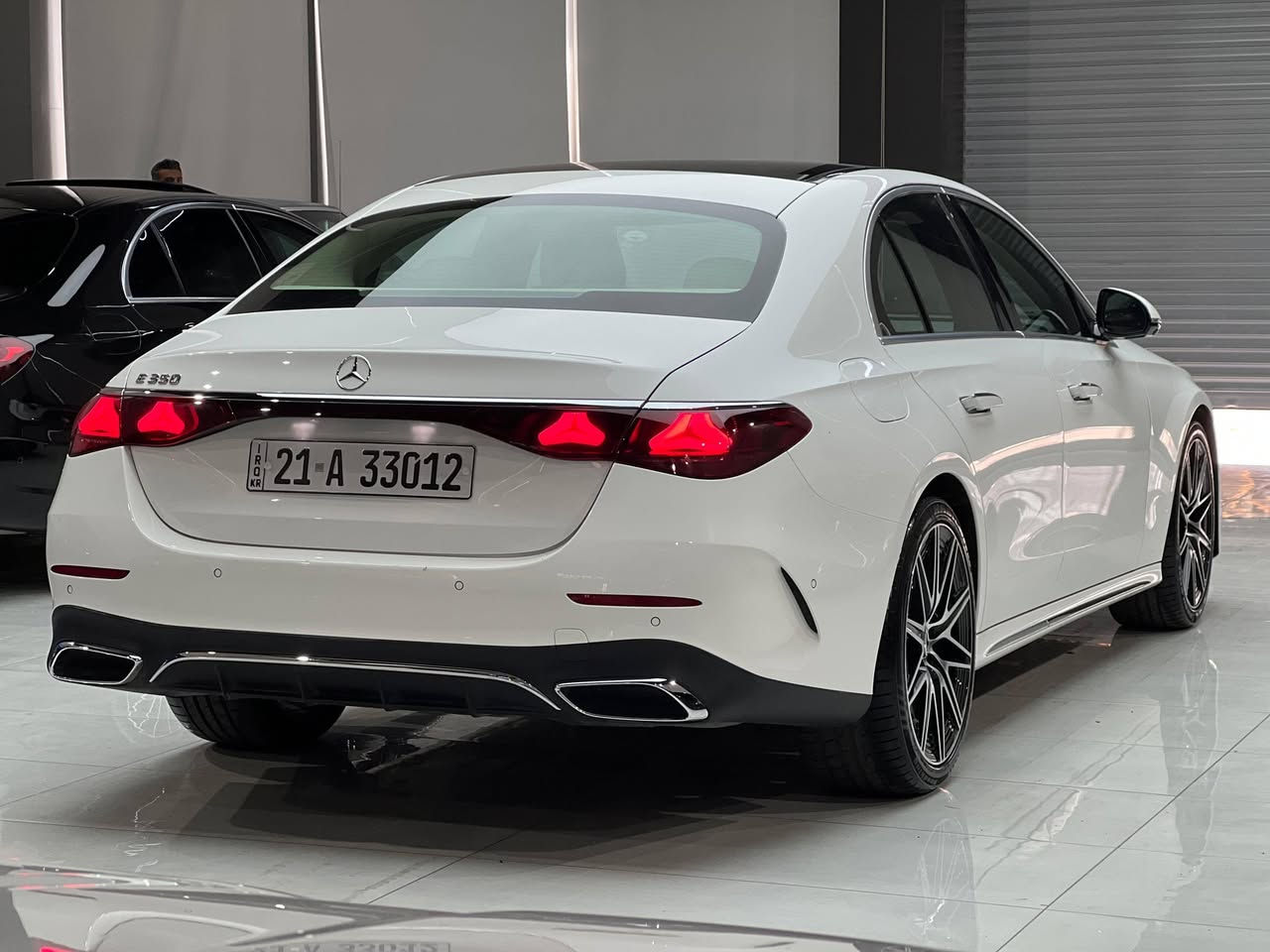 Mercedes Benz E350 2025
كلين تايتل كفالة عامه 
ماشيه 32.000 مايل 
ابيض داخل ابيض 
AMG KIT بلادي 
360 كامرات 
كشنات تدفئه وتبريد 
وارد امريكي وضمان انتربول 
للاستفسار 
***********
***********
