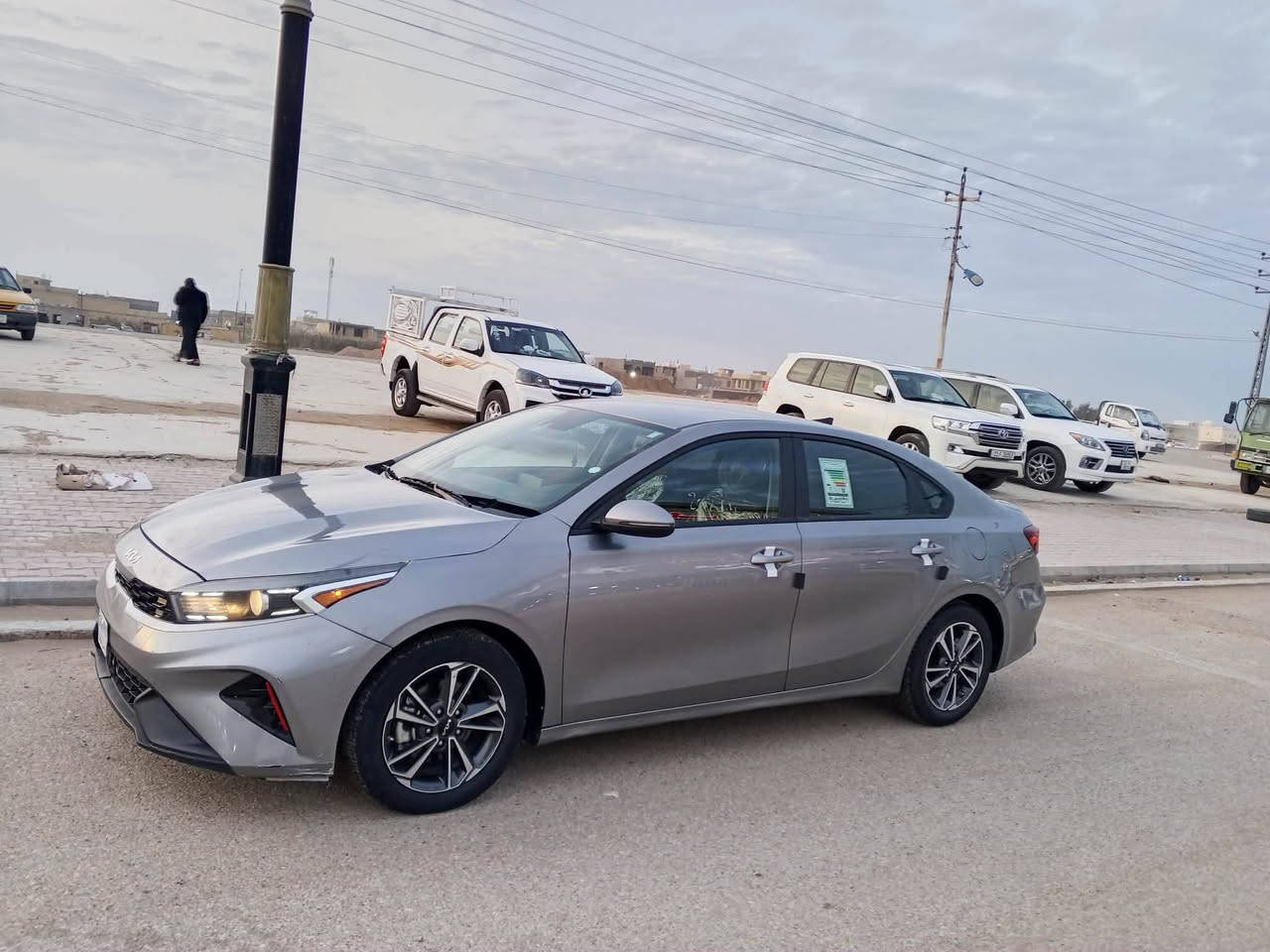 كيا فورتي 2024 للبيع
لون (رصاصي طوخ)
دخول جديد - تحويل فوري
 المواصفات :
• مكينة 2000 سي سي
• (Traction Control) مانع انزلاق
• نظام ثبات إلكتروني (ESC)
• مانع انغلاق الفرامل ABS 
• توازن الفرامل إلكتروني (EBD)
• كاميرا خلفية
• شاشة وسطية
• تحكم بالمقود
* الضرر موضح بالصور
• بدون دواخل
صور الحادث مرفقة للوضوح
السعر: 152 بيهه مجال 
عنوانها بالكوت 
 للاستفسار ***********
