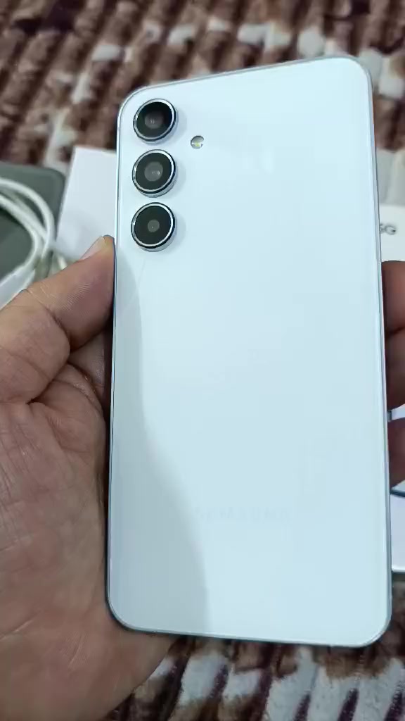 سامسونج A55 فايف جي
جهاز نضيف جدا فقط فطر زغير بالضهر 

ذاكره 256 رام 16

شرق اوسط دبل شريحه

كامل ملحلقاته

شاشه سوبو اوملد فول اج دي بلص


**إذا كنت صاحب هذا الإعلان وتريد حذفه لأي سبب، رجاءا أرسل رسالة إلى الدعم الفني**