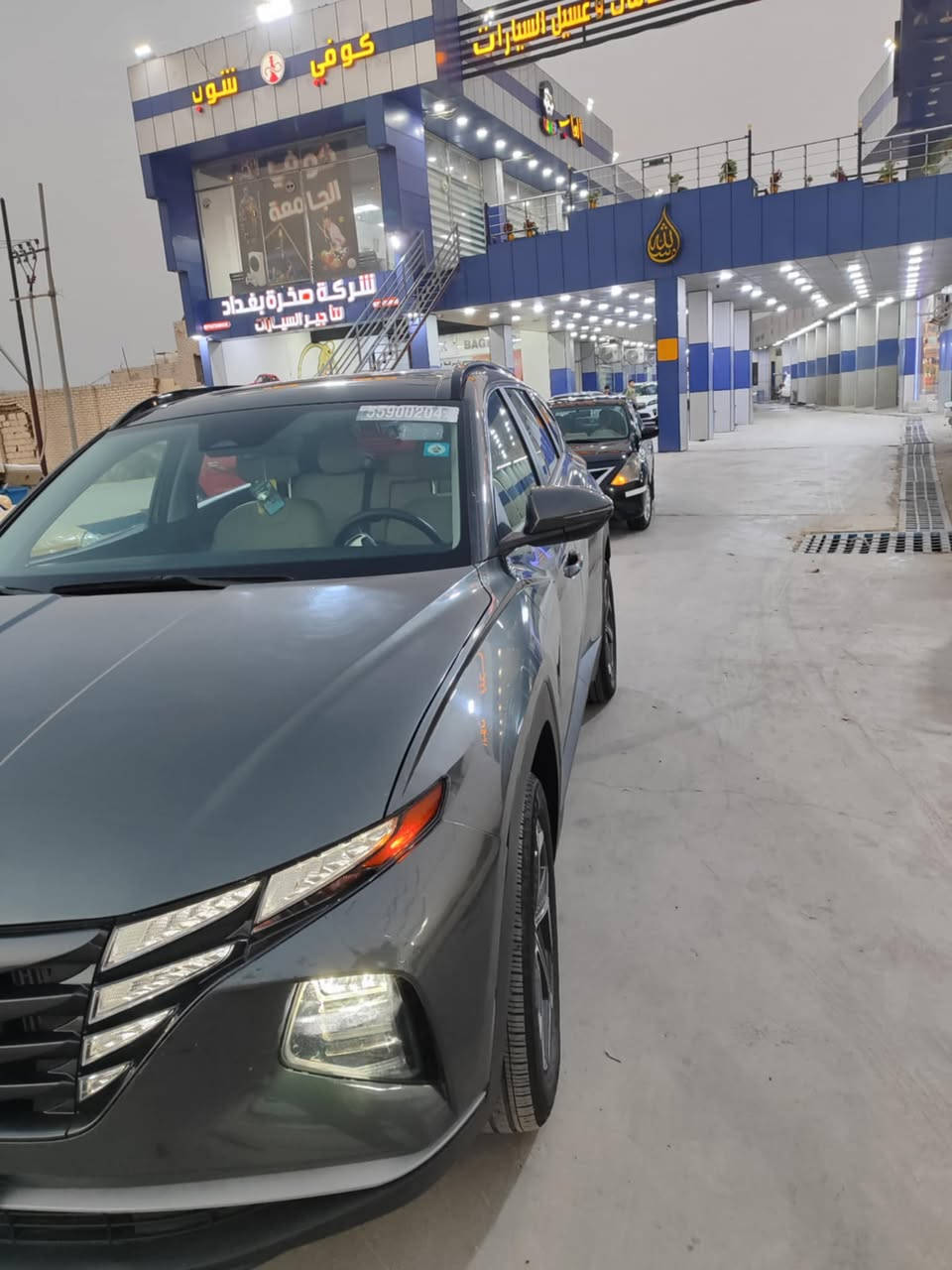 للبيع توسان هايبرد موديل 2023 فول مواصفات سيارة حادثها بس بنيد سيارة جديد مكان سياره  ديالى بعقوبه الاستفسار اتصال ع رقم ***********
