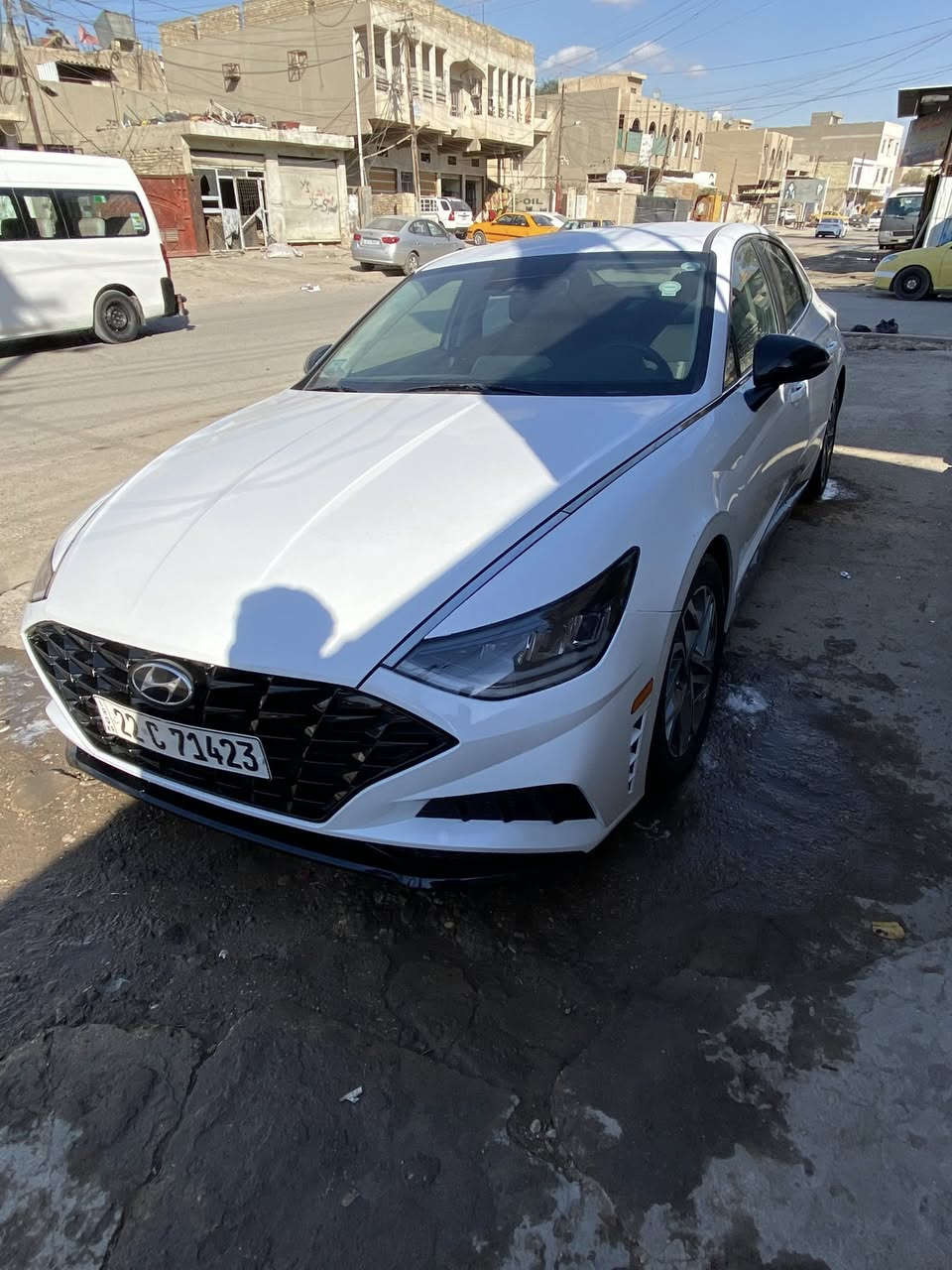 السلام  عليكم شباب سونتا لبيع موديل 2020 سياره جاهزه بسمي رقم اربيل شمالي موصفات فول ما عده فتحه كشنات كهرباء مكينه 2500 مرغوب ماشيه 116 بصمه شاشه جبيره تحكمات رادار قياده ذاتيه تحديد مسار صور حادث داخل منشور بدون تبديل فقط بنيد مصلح مصبوغ بدون دواخل وشاصي مكان بغداد سعر 175 الرقم ***********
