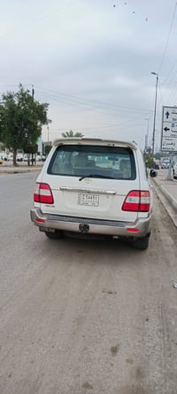 لاندكروزر • ٢٠٠٦ • مصبوغة