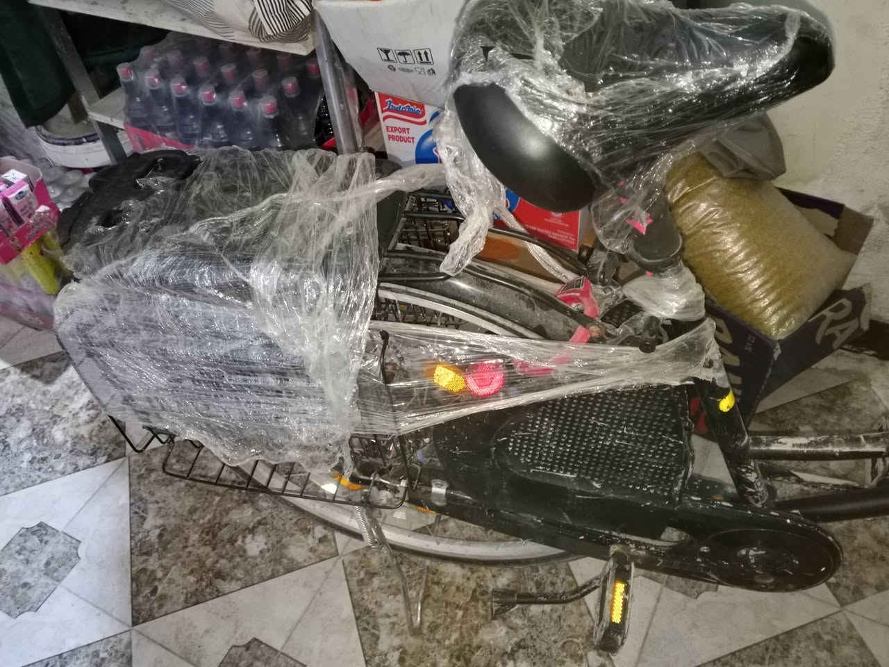 بايسكل للبيع مستعجل مكان ماكو بل مخزن وريد ابيعه باسكل كامل ونضيف ساعات منه ومنها بريكات السعر75قفل


**إذا كنت صاحب هذا الإعلان وتريد حذفه لأي سبب، رجاءا أرسل رسالة إلى الدعم الفني**