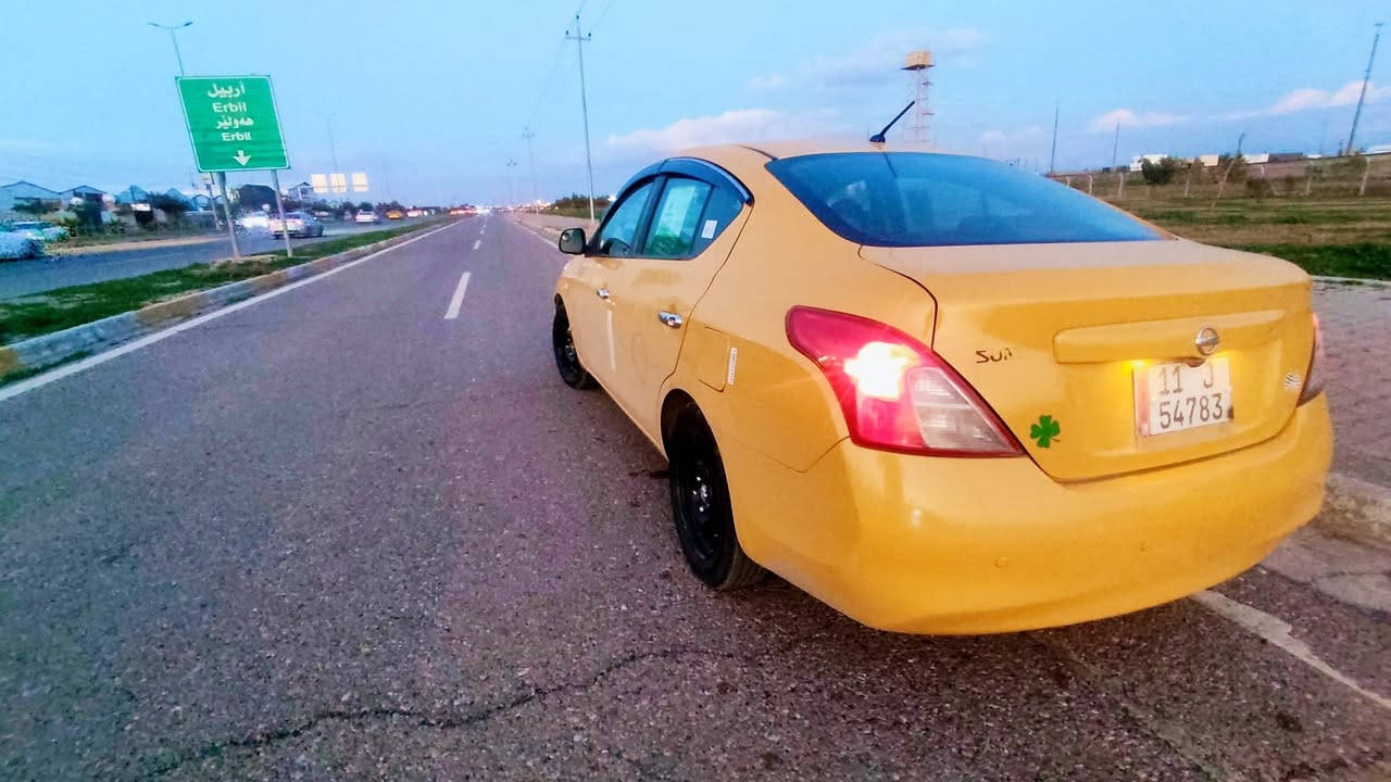 سلام عليكم نيسان فيرسا 2012 ماشيه 170 
مشروع وطني لنهايه 2027 شرط تحويل 
هيئه وغرامات مصفره 🚕
ضرر 3قطع بدون دواخل وشويه تصفيه
صدر +تايرات +باتري+تبريد🥶+تدفئه🔥+كهربائيات بشرط
سعر 76 وبيها مجال بسيط لانتصال ***********
